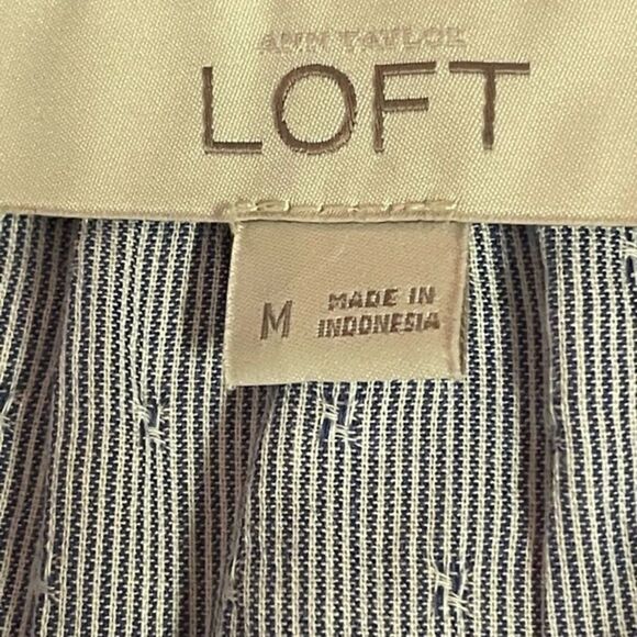 Medium Loft blue white striped 1/4 button down collared long sleeve blouse top - Picture 2 of 7